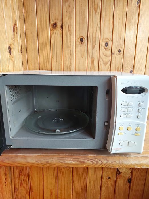 Микроволновка DeLonghi MW 425 Perfecto grill под ремонт / на запчасти