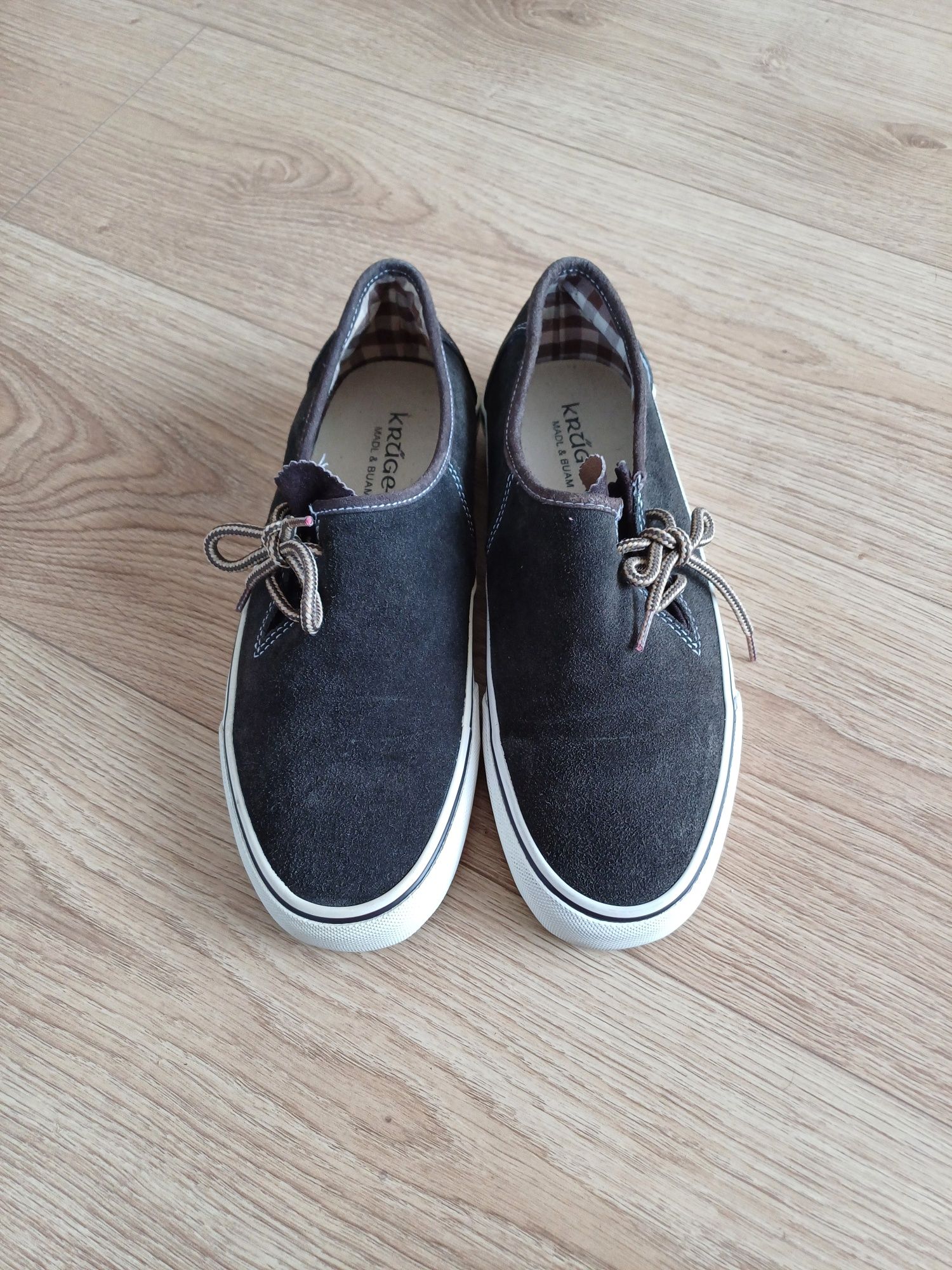 Born kruger shoes hotsell
