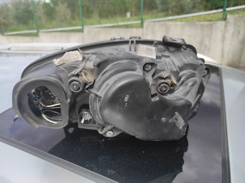 Farol AlfaRomeu GT Xénon