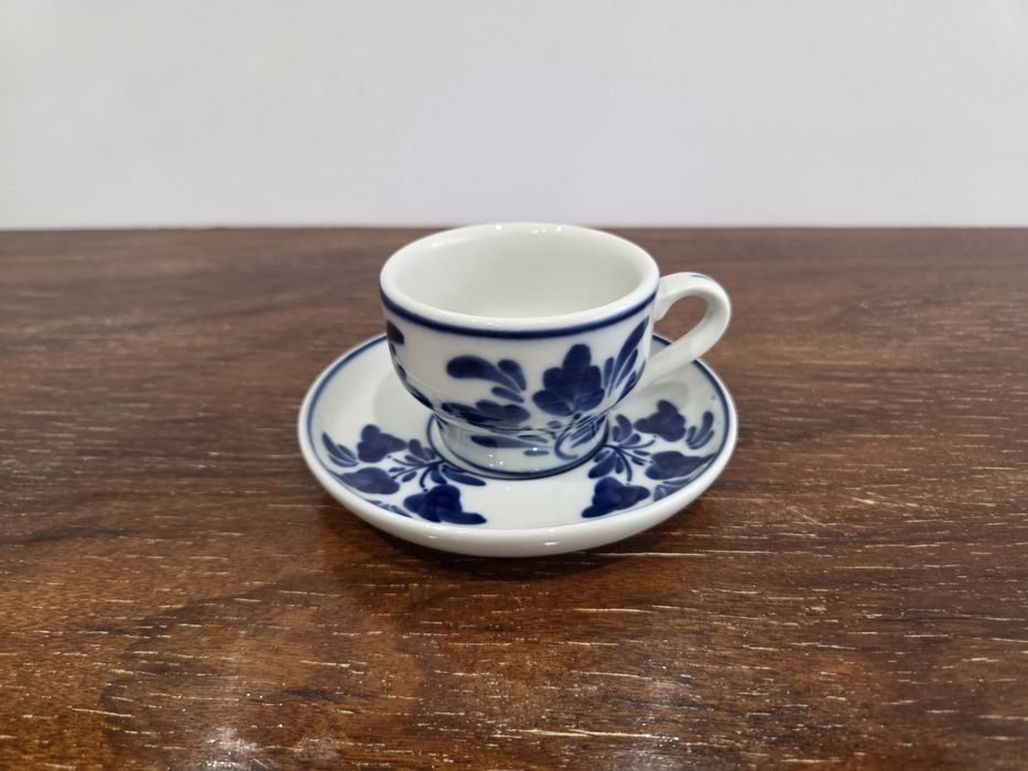Chávena de café e taça souflé louça de Viana