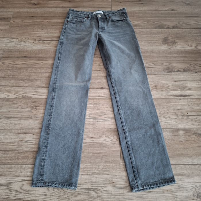 Szare spodnie jeansy marki Zara roz. 34