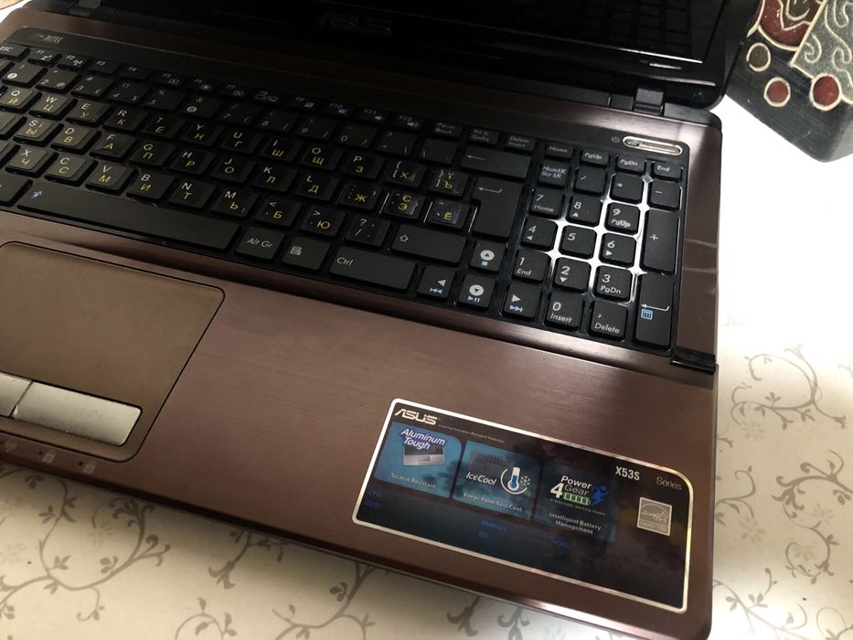 Asus x53s intel i5+SSD 480 ГБ+8 ГБ ОЗУ+nVidia 540m (1ГБ)