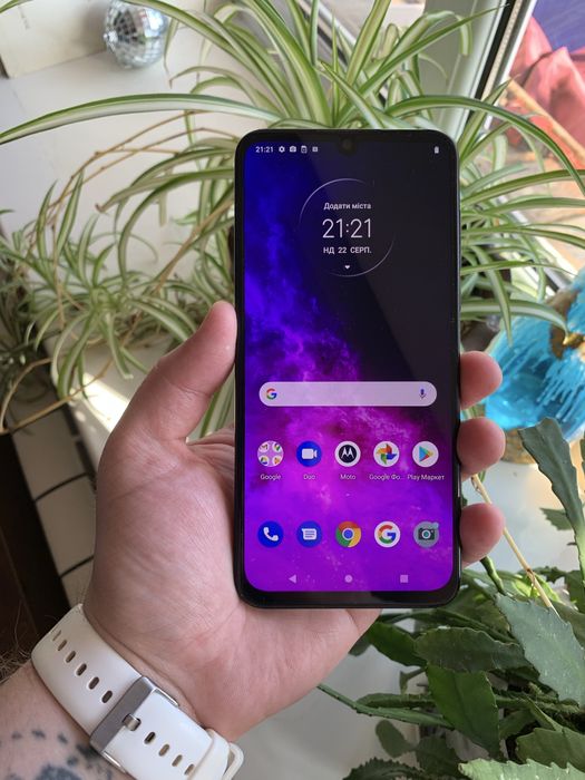 Motorola one zoom 128 gb
