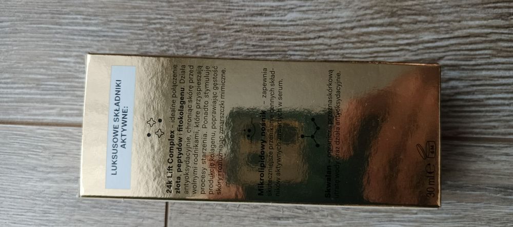 Nowe złote serum intensywnie liftingujące  AA Oceanic