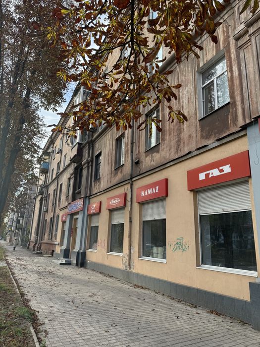 Продам Трехкомнатную Сталинку на 1участке -Червоная.