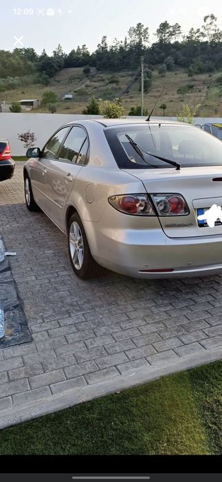 Mazda 6 com avaria
