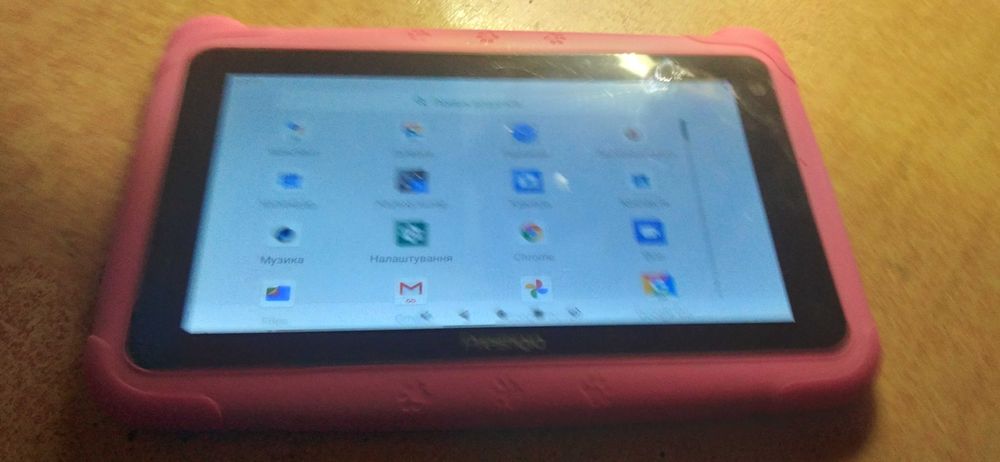 планшет   ..Prestigio..