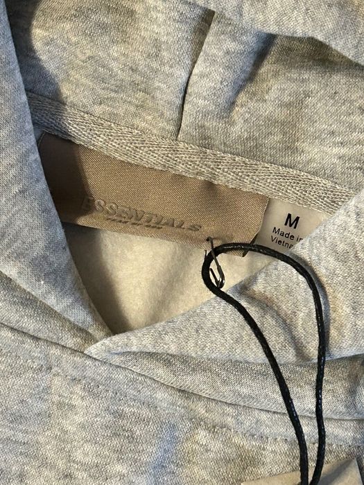 Szara Bluza Essentials