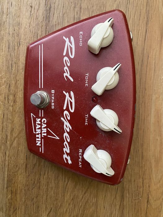 Carl Martin Red Repeat Delay – Excelente Som Vintage
