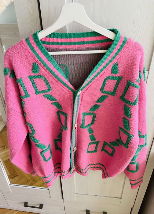 Piekny kardigan sweterek