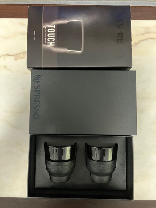 Chávenas peq Nespresso Touch cerâmica preta com pega em silicone NOVAS