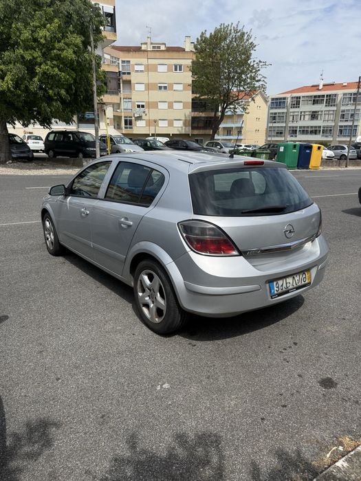 Vende Opel Astra