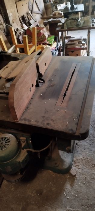 maquina tupia molduras e corte carpintaria
