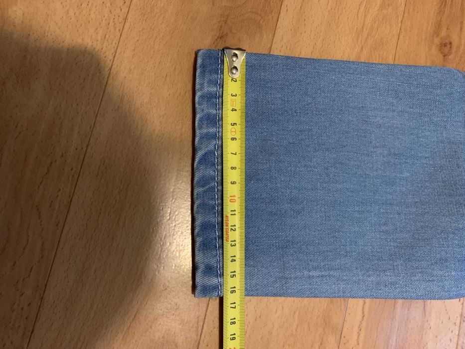 Джинсы женские