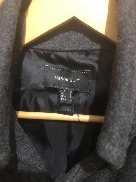 Casaco cinza da Mango quente