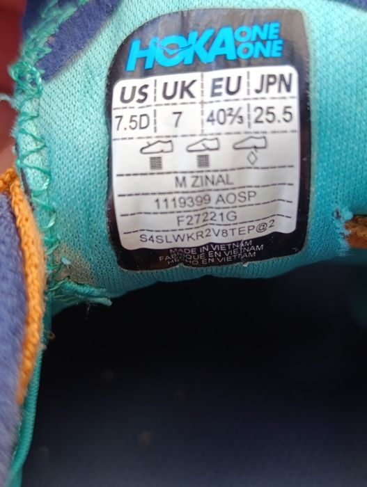 Hoka 38-39p. Жіночі трекінгові кросівки.