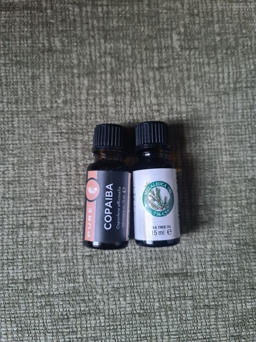 Od Melaleuca drzewo herbaciane, copaiba