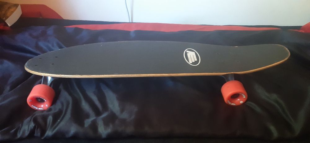 Longboard Vault  Cruiser 34'  .