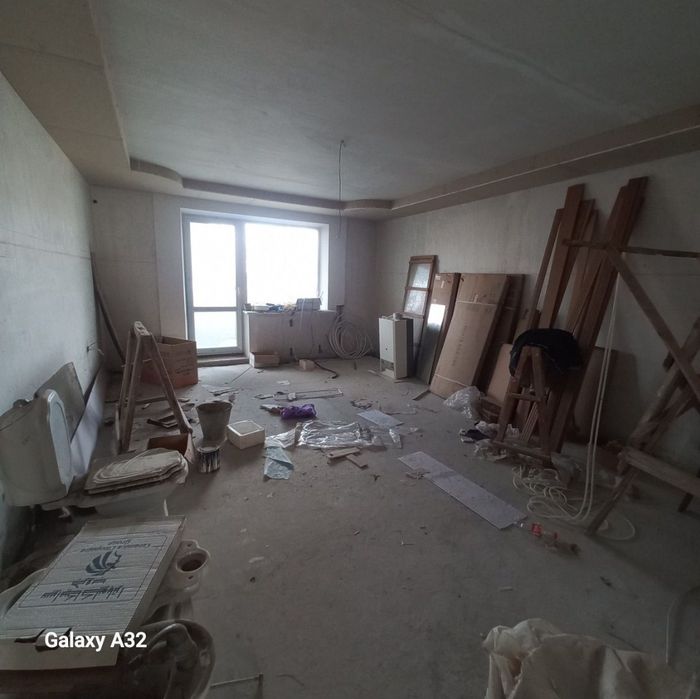 Продам 4-ком квартиру 133м. От Хозяина.  Можно под Бизнес