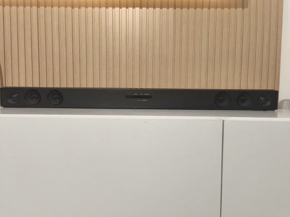 Soundbar LG muito bom