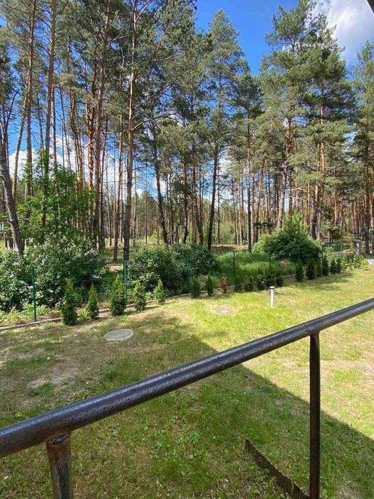 Продається житловий комплекс у с Дівички