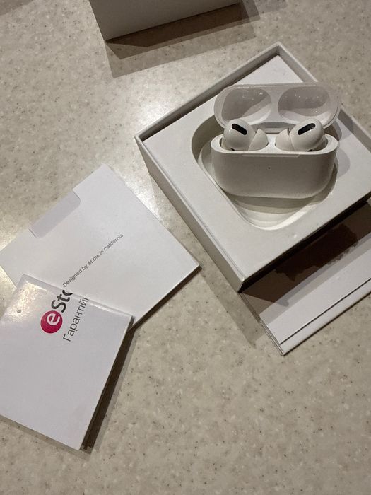 Apple AirPods Pro (1 поколение) оригинал