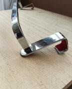 Toalheiro lateral para armário quarto de banho