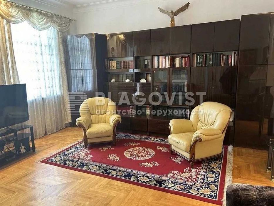 Продаж 3к Варязький пров. (Бехтеревський пров.,) 13а доревол Н=3,2м