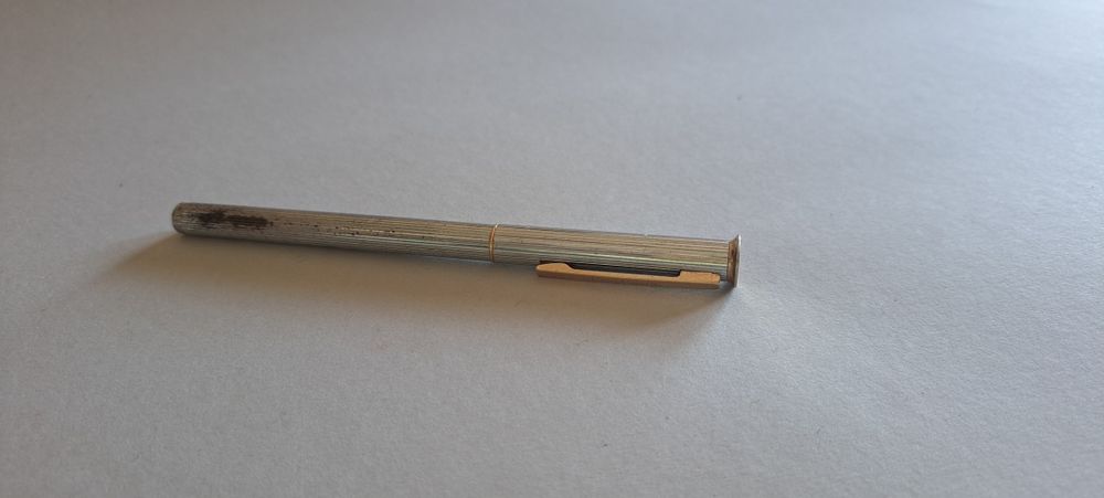 Caneta cássica Pierre Cardin