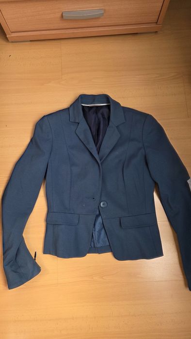 Blazer azul com  1 botão