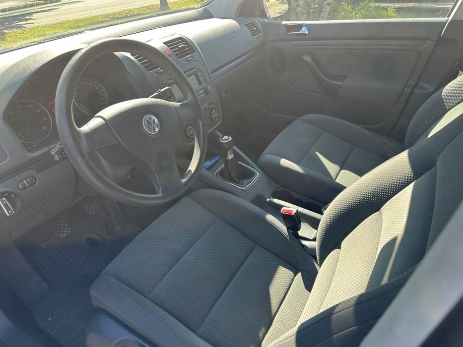 Volkswagen Golf V