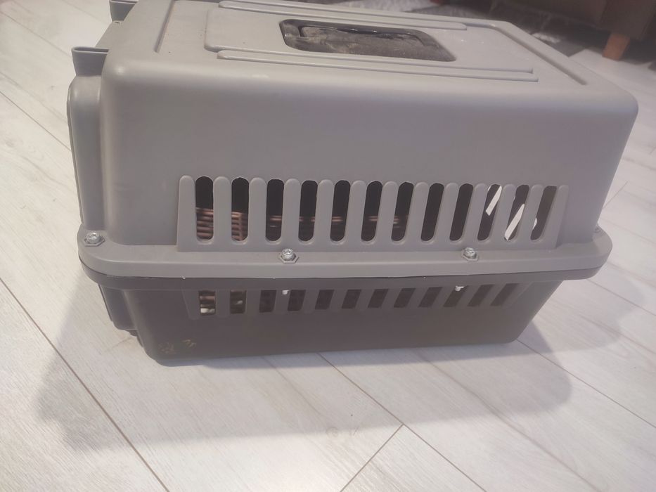 Transporterek dla kota psa 50.cm.na 30.cm. Użyty kilka razy