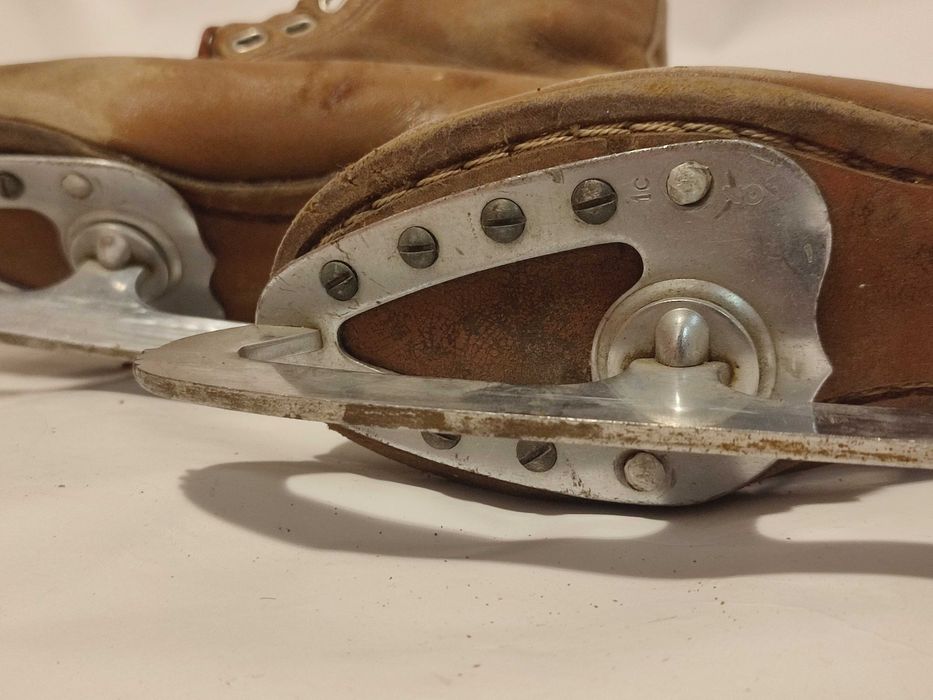 Коньки фигурные детские (32)