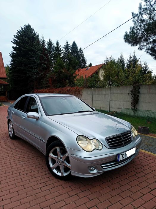 mercedes c-klasa benzynka AUTOMAT
