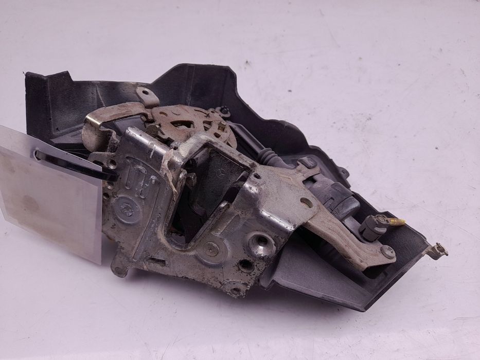 Fechadura / fecho porta trás esquerdo MERCEDES-BENZ Classe C Carrinha