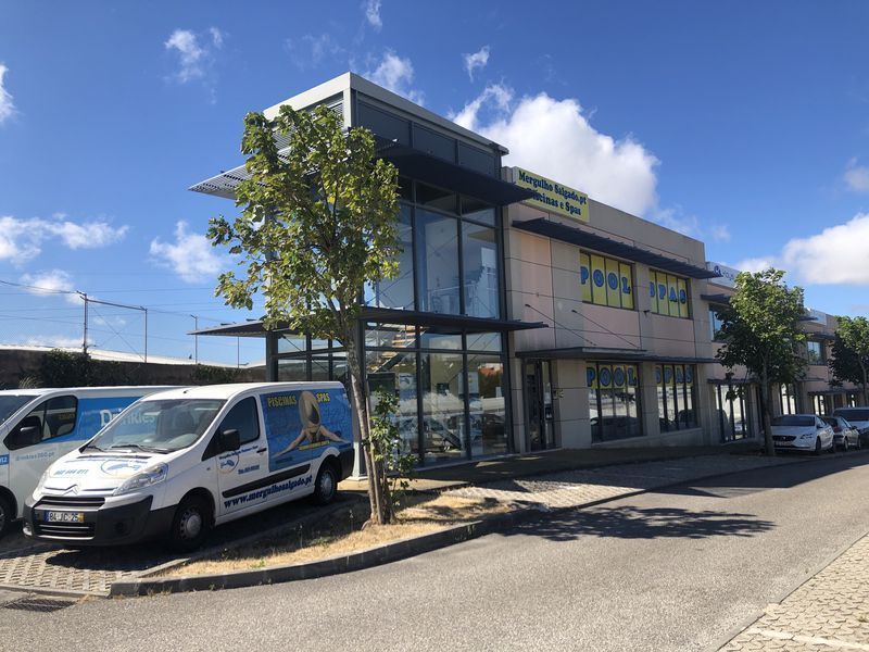 Sauna espetacular feita à medida para si. Somos fabricantes mergulho