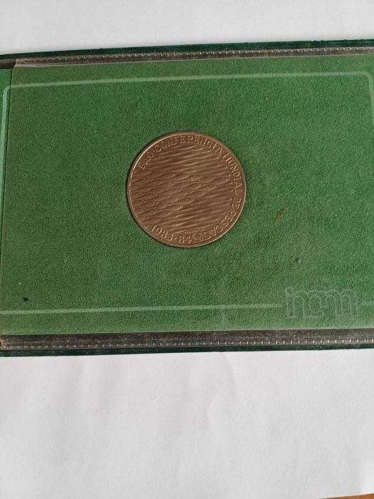 CONFERENCIA MUNDIAL de PESCAS FAO de 1984 Carteira CuproNiquel de 1984