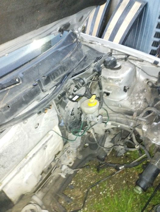 Seat Ibiza Comercial do Ano 2000 para peças sem motor e caixa