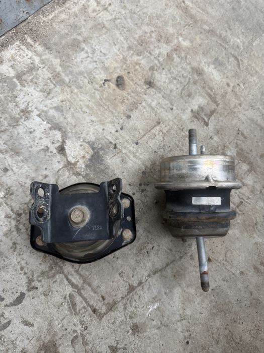 Опора коробки и двигателя Lexus LS 460