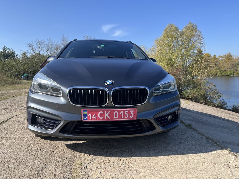 BMW 225xe гібрид та електро