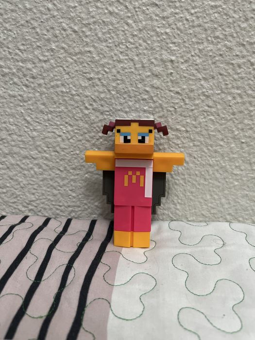 Figura de Minecraft do Mcdonalds condição perfeita