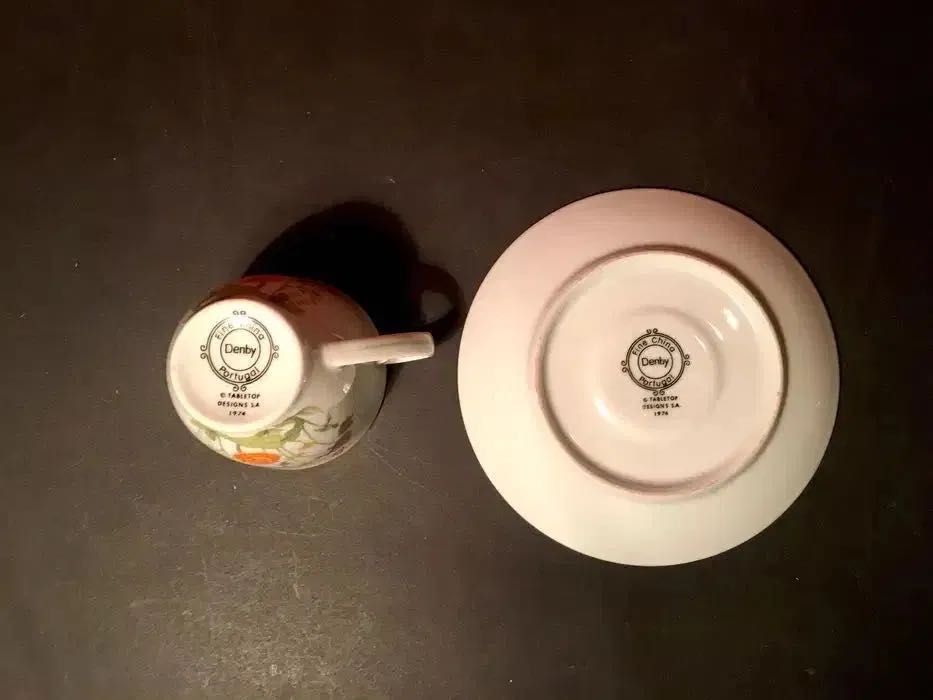 2 CHÁVENAS de CAFÉ - em bom estado - século XX