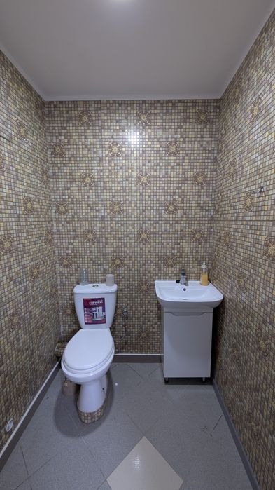 Здається в оренду комерційне приміщення по вул. Української Дивізії