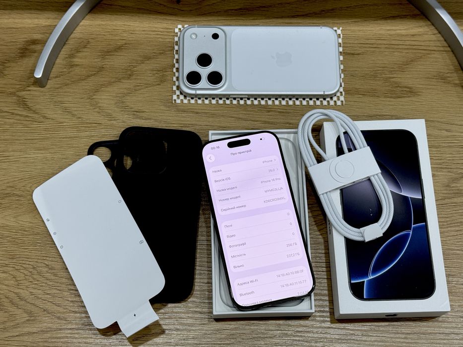 iPhone 16 Pro 256GB Black Titanium Newerlock (93% АКБ)