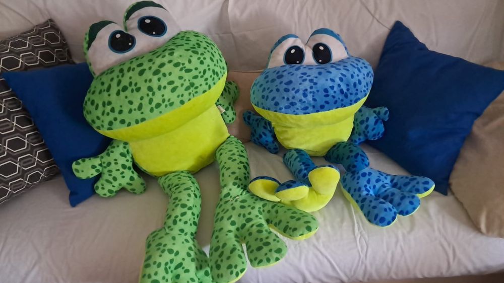 Dois peluches grandes