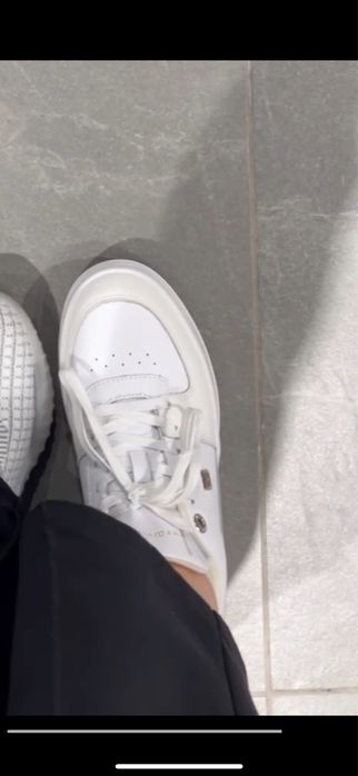 шкіряні кросівки TH