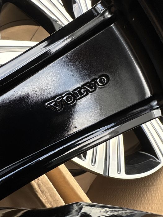 Alufelgi Volvo Inscription 21” OE nowe