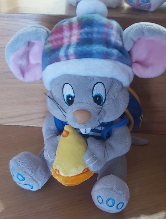 Varios peluches.