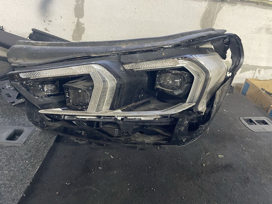 Фара передняя левая BMW x1 U11