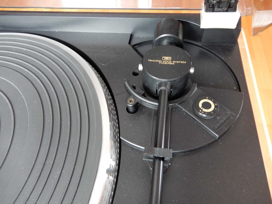 Gramofon JVC super stan.